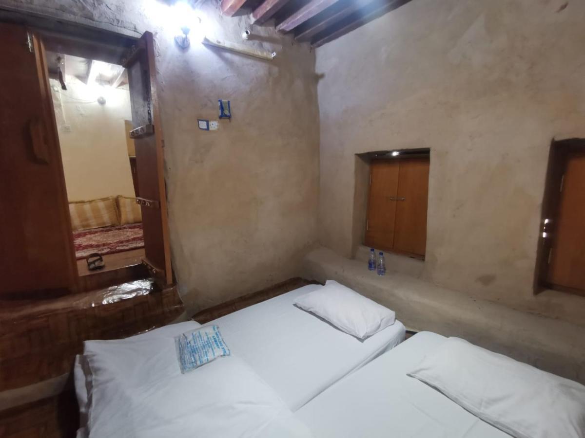 Misfah Old House Hotel ภายนอก รูปภาพ